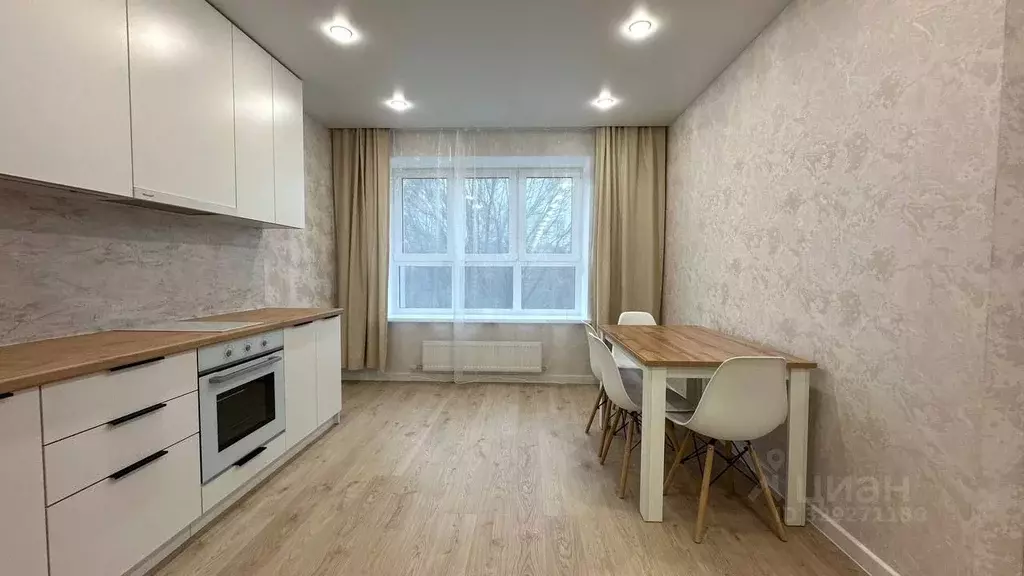2-к кв. Татарстан, Казань ул. Азата Аббасова, 16 (53.0 м) - Фото 1