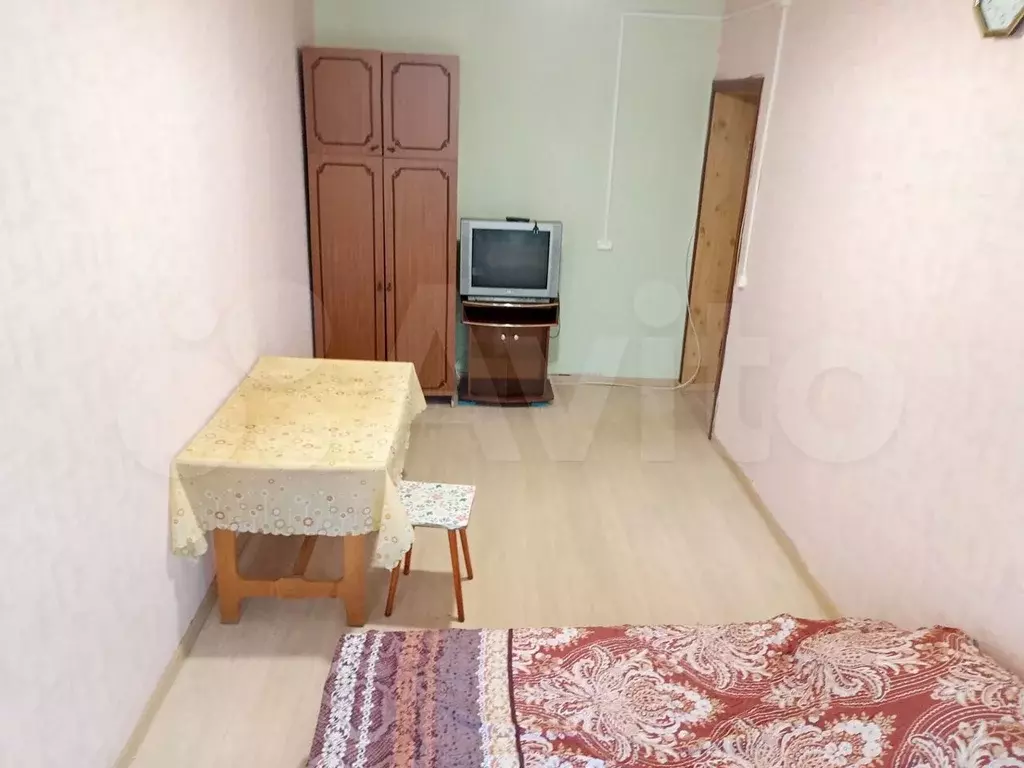 Комната 20м в 3-к., 2/2эт. - Фото 1