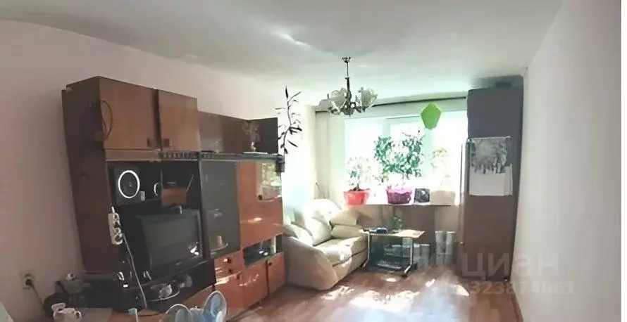 2-к кв. Приморский край, Владивосток ул. 40 лет ВЛКСМ, 2/8 (46.9 м) - Фото 1