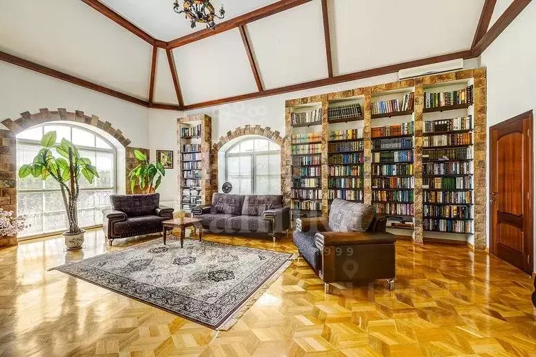 Дом в Московская область, Мытищи городской округ, д. Новоалександрово  ... - Фото 1