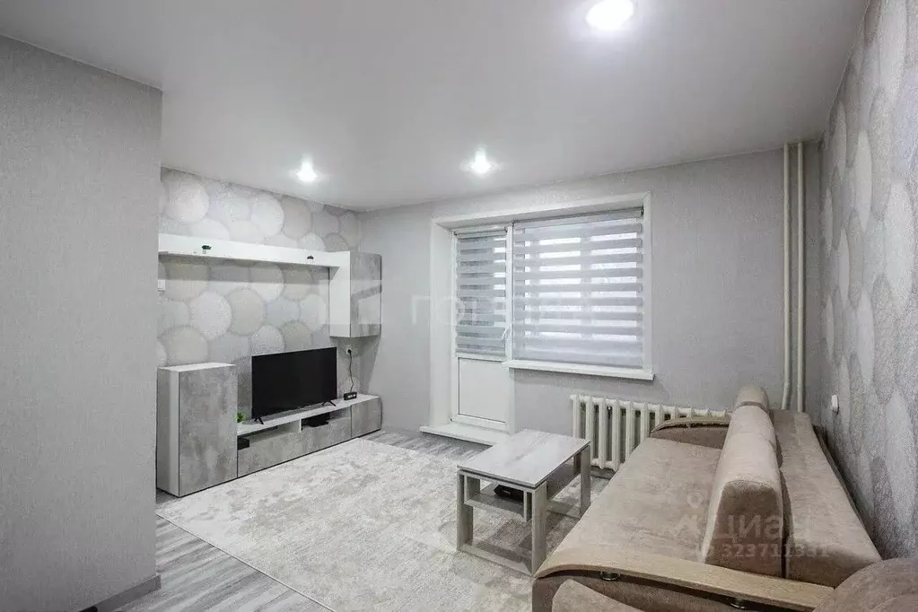 1-к кв. Алтайский край, Новоалтайск 8-й мкр, 28 (33.7 м) - Фото 0