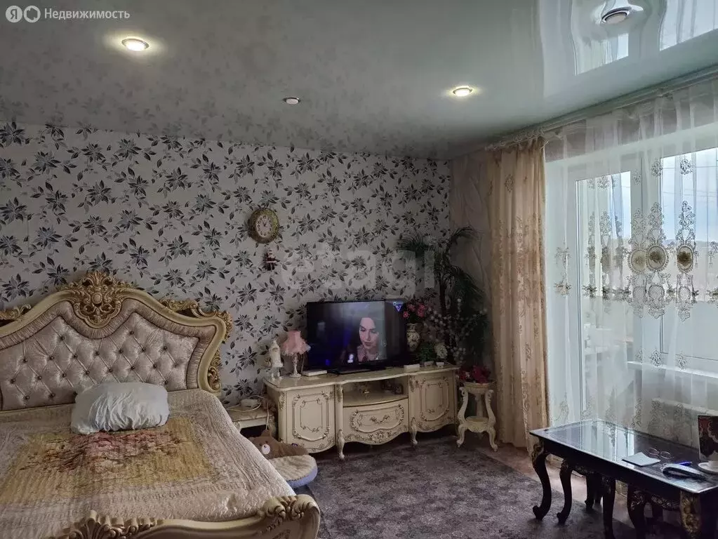 1-комнатная квартира: Бакал, улица 50 лет ВЛКСМ, 10 (39.1 м) - Фото 2