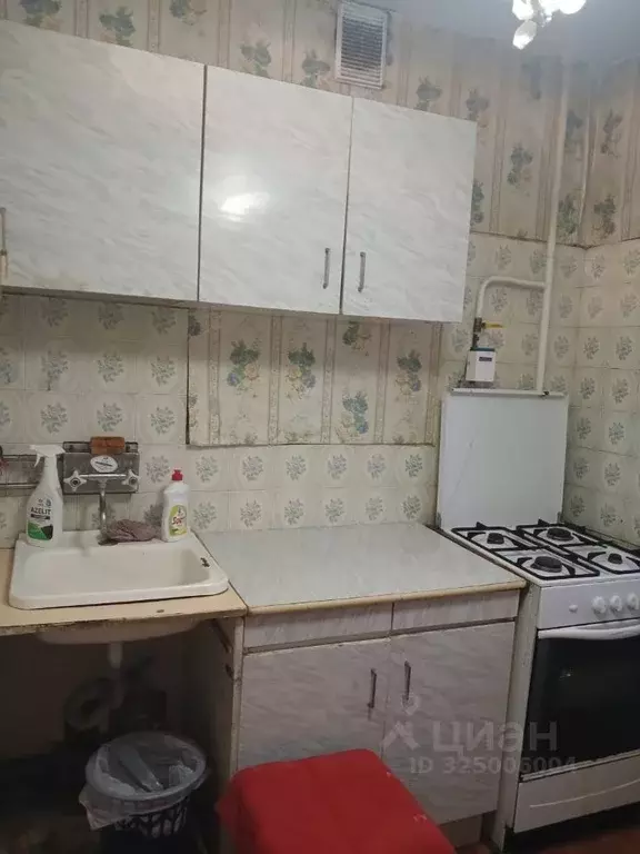 2-к кв. Омская область, Омск ул. Труда, 35 (45.0 м) - Фото 2