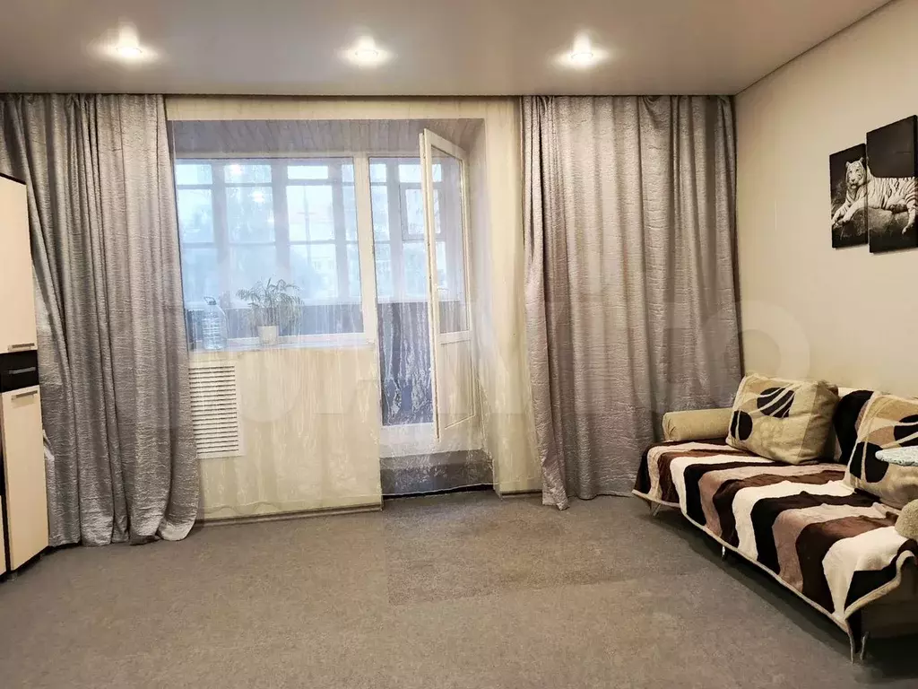 1-к. квартира, 41 м, 1/10 эт. - Фото 1