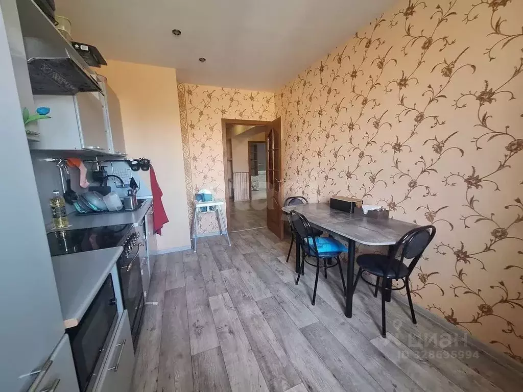 3-к кв. Челябинская область, Озерск ул. Чапаева, 7 (77.6 м) - Фото 2