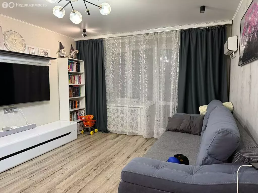2-комнатная квартира: Казань, улица Дементьева, 5А (50 м) - Фото 1