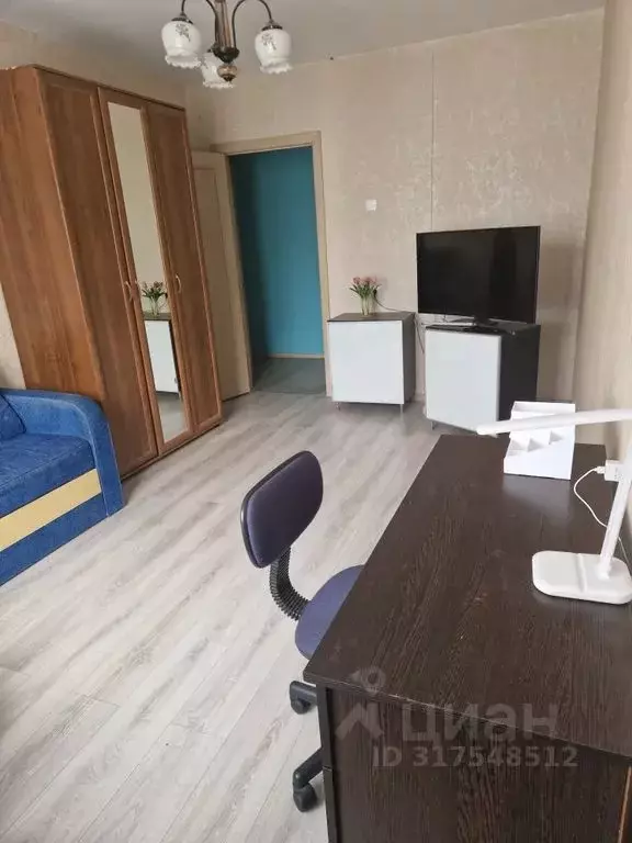 1-к кв. Ленинградская область, Луга ул. Кингисеппа, 7 (35.0 м) - Фото 1