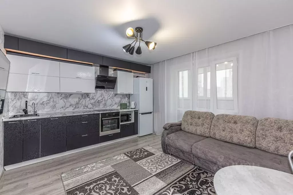 2-к кв. Курганская область, Курган Заозерный жилрайон, 11-й мкр, 4 ... - Фото 1