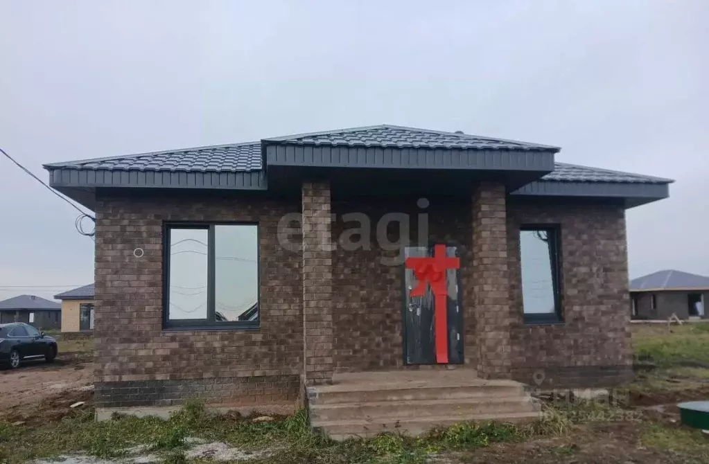 Дом в Башкортостан, Уфимский район, Русско-Юрмашский сельсовет, д. ... - Фото 1