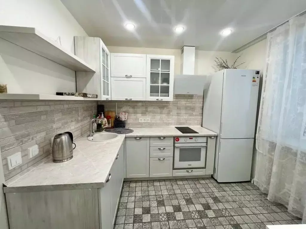 2-к кв. Амурская область, Благовещенск Амурская ул., 34 (47.7 м) - Фото 1