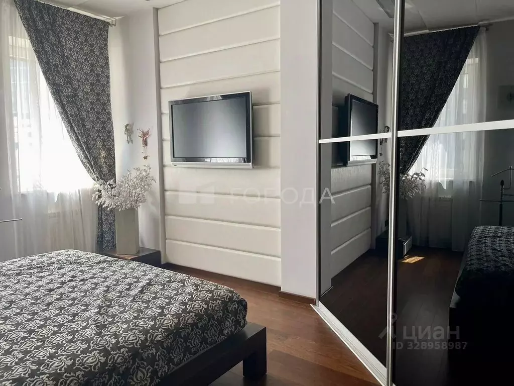3-к кв. Новосибирская область, Новосибирск ул. Кирова, 44/2 (107.0 м) - Фото 2