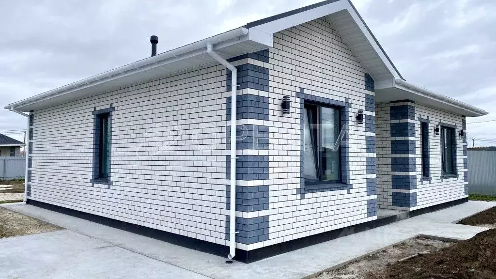 Дом в Тюменская область, Тюменский муниципальный округ, с. Успенка ул. ... - Фото 1