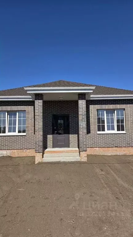 Дом в Ростовская область, Неклиновский район, Новобессергеневское ... - Фото 1