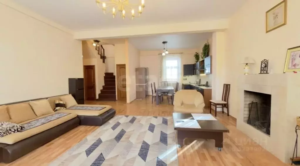 3-к кв. Ярославская область, Ярославль ул. Собинова, 27к2 (107.0 м) - Фото 1