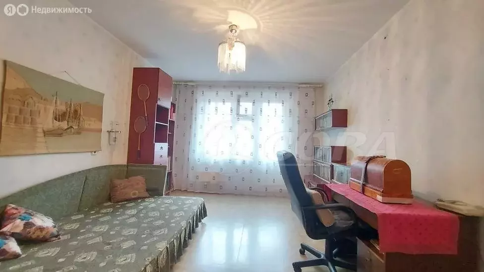 2-комнатная квартира: Тюмень, улица 9 Января, 162 (64 м) - Фото 0