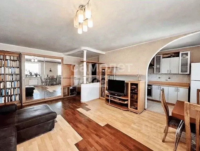 3-к кв. Иркутская область, Иркутск Байкальская ул., 215А (64.3 м) - Фото 1
