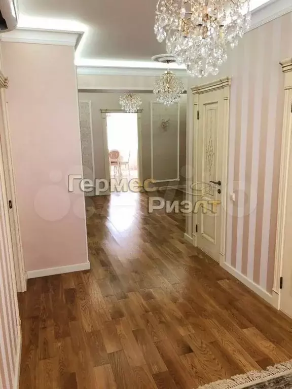 4-к. квартира, 170 м, 1/6 эт. - Фото 1