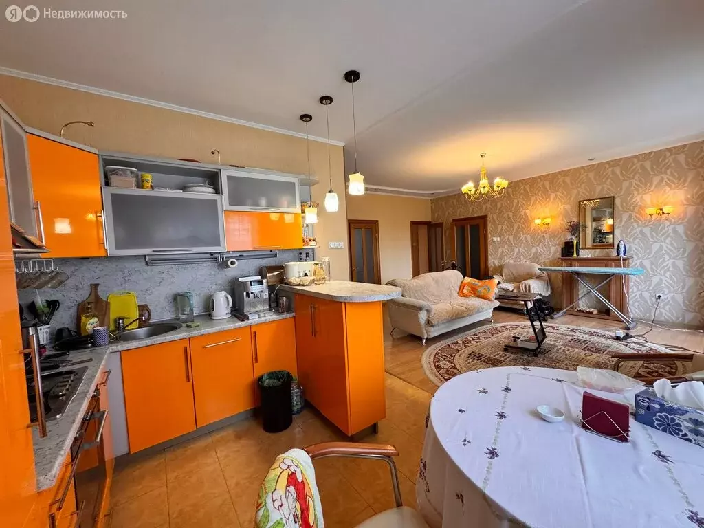 4-комнатная квартира: Астрахань, улица Чалабяна, 7 (115.6 м) - Фото 1