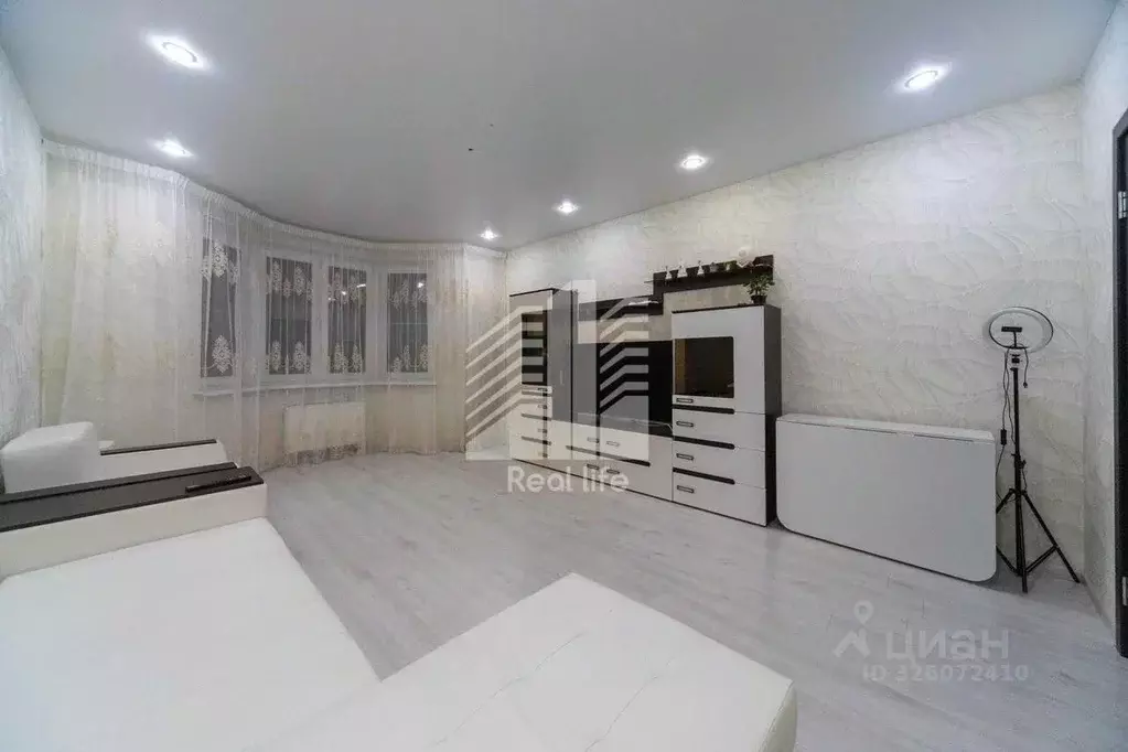 2-к кв. Московская область, Домодедово Южный мкр, ул. Курыжова, 22 ... - Фото 1