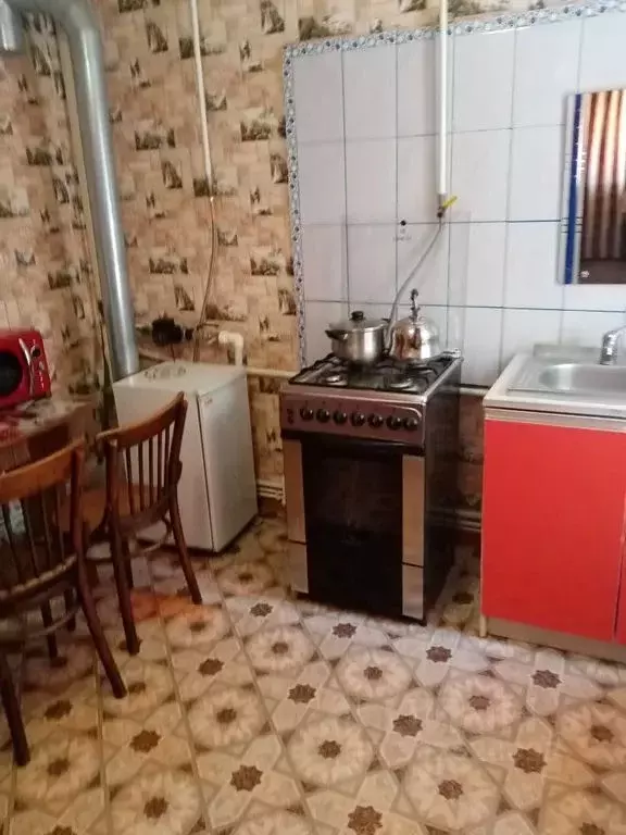 Дом в Краснодарский край, Ейск ул. Коммунаров, 67 (50 м) - Фото 0