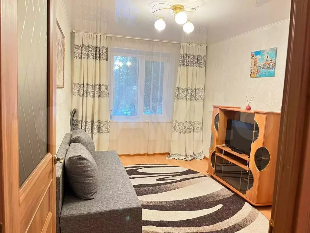 1-к. квартира, 32 м, 1/10 эт. - Фото 1