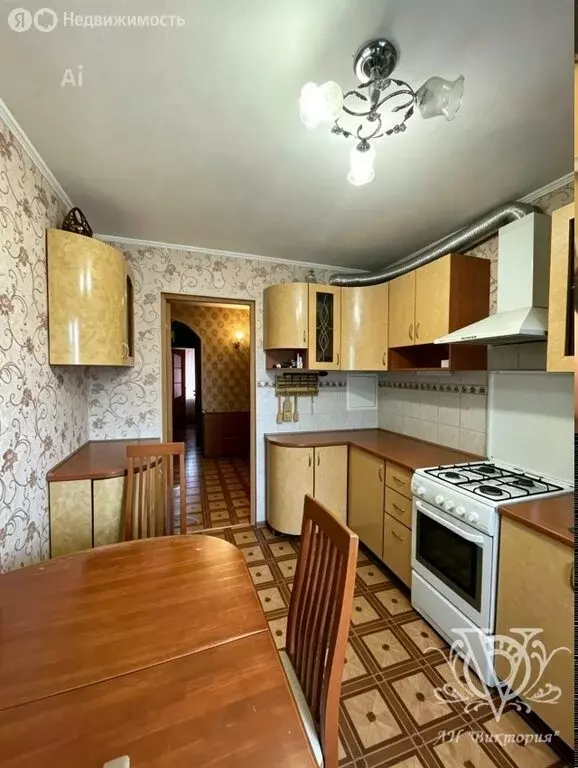 3-комнатная квартира: Ухта, Пионергорский проезд, 10 (63.1 м) - Фото 1