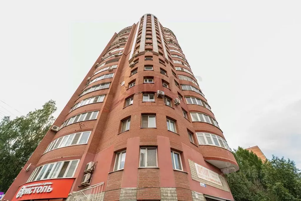 2-к кв. Свердловская область, Екатеринбург ул. Ясная, 34 (78.2 м) - Фото 2