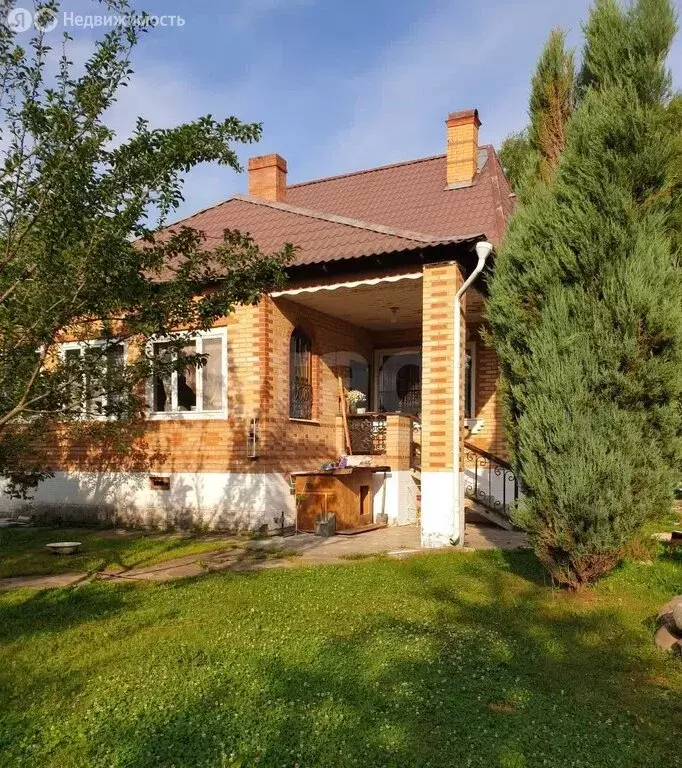 Дом в деревня Золотово, Зелёная улица (256 м) - Фото 0