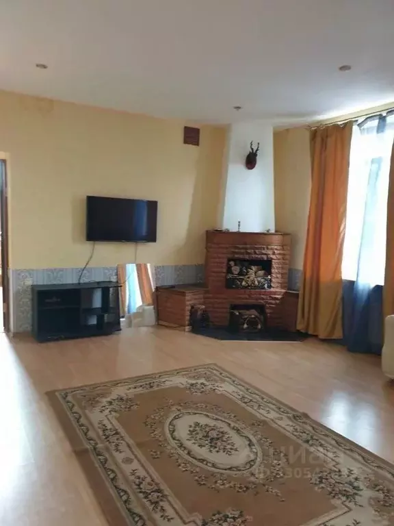 Дом в Крым, Симферополь ул. Красная (280 м) - Фото 1