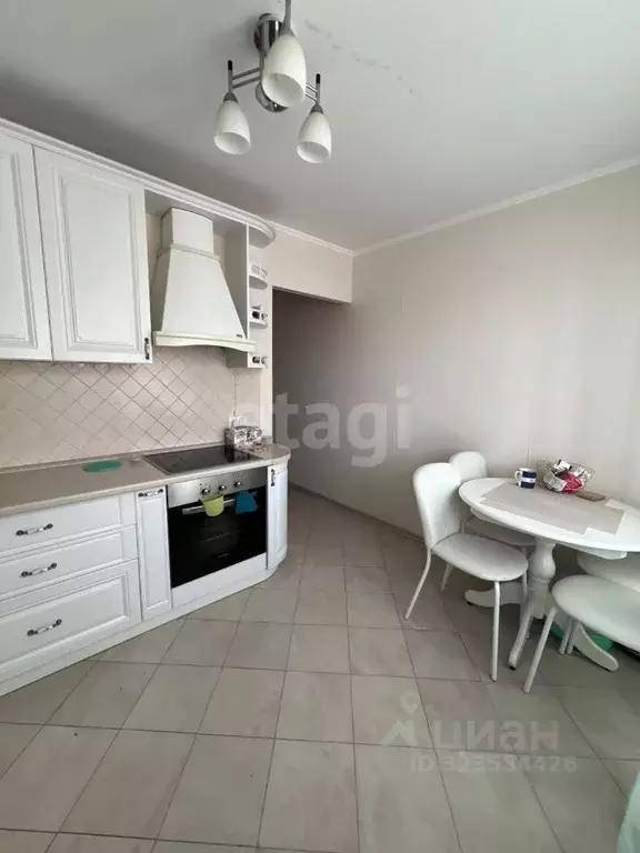 2-к кв. Тюменская область, Тюмень ул. Монтажников, 41 (64.0 м) - Фото 1