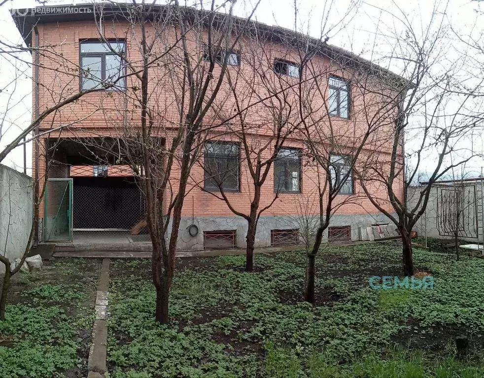 Дом в Республика Северная Осетия — Алания, Владикавказ (210 м) - Фото 1