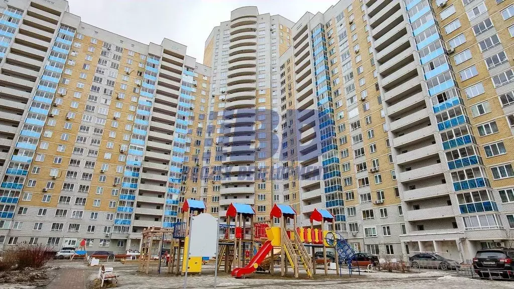 Помещение свободного назначения в Свердловская область, Екатеринбург ... - Фото 0