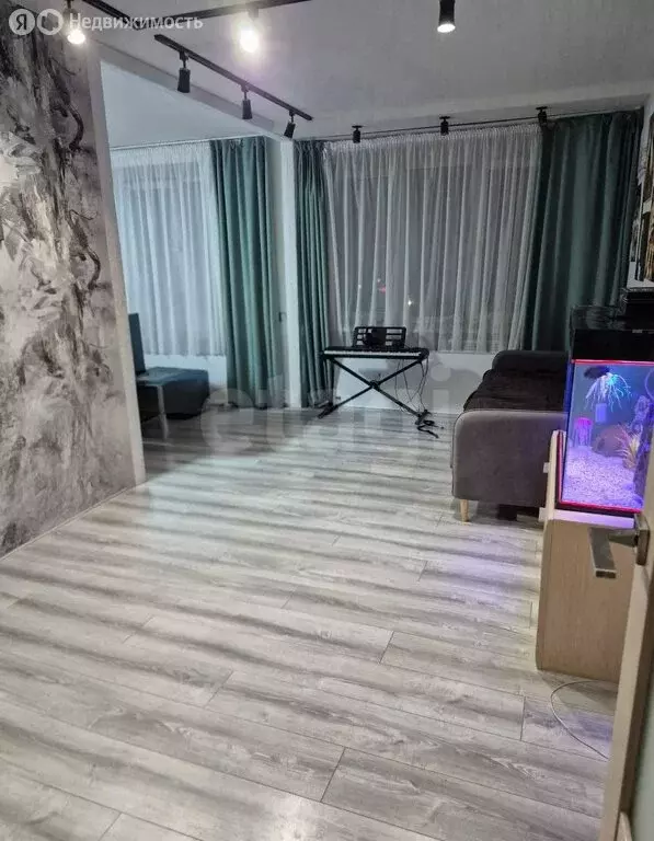 4-комнатная квартира: Миасс, проспект Октября, 21 (77.5 м) - Фото 2