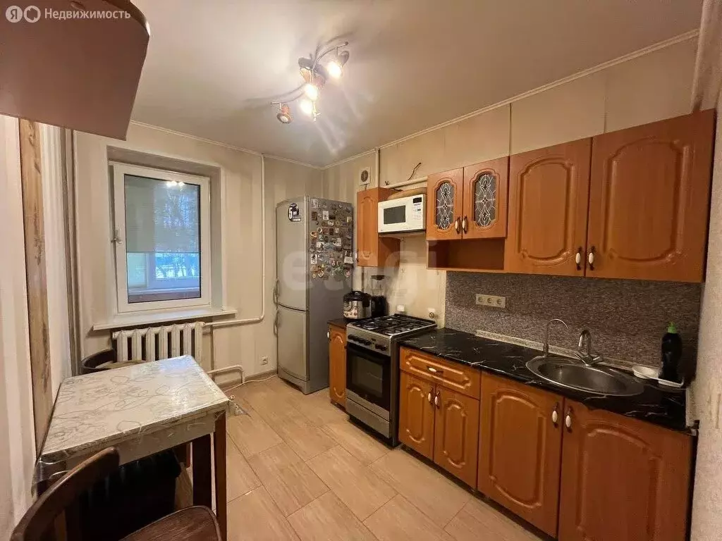 3-комнатная квартира: Пушкино, Писаревская улица, 15 (60.1 м) - Фото 0