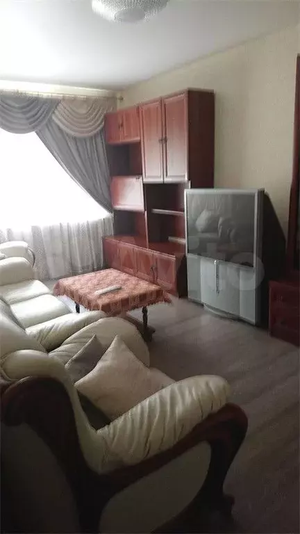 1-к. квартира, 42 м, 1/5 эт. - Фото 0