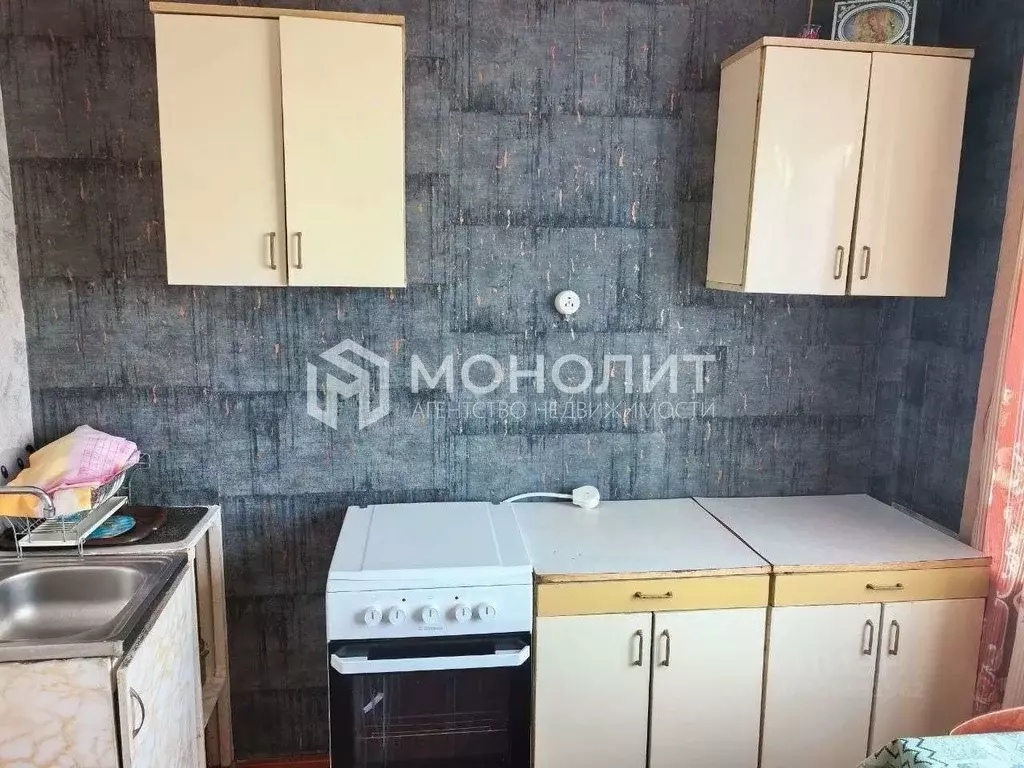 1-к кв. Белгородская область, Старый Оскол Макаренко мкр, 35 (30.0 м) - Фото 2
