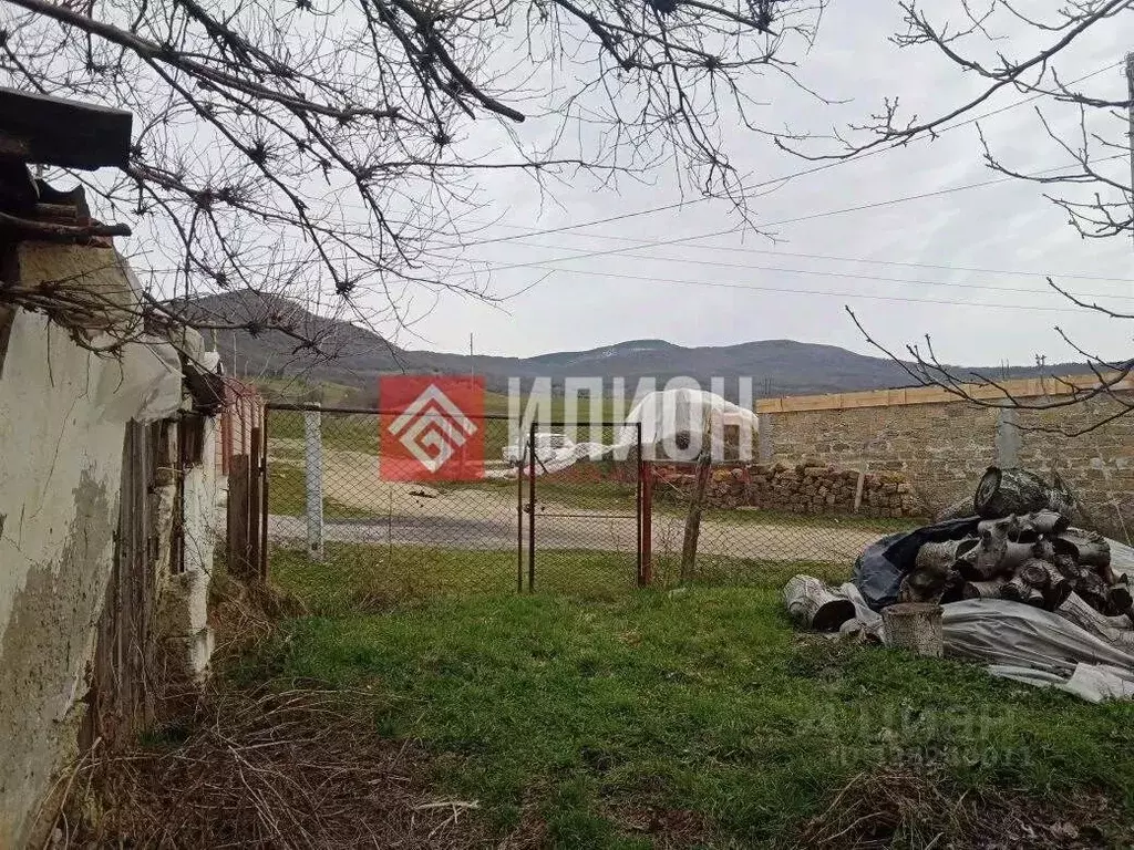 Участок в Крым, Бахчисарайский район, Голубинское с/пос, с. Нижняя ... - Фото 2