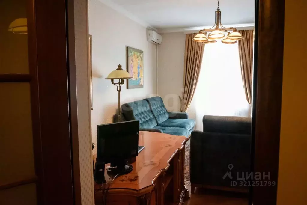 4-к кв. Брянская область, Брянск просп. Ленина, 5 (97.7 м) - Фото 1