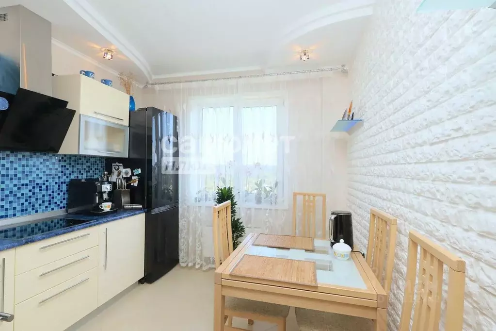 2-к кв. Кемеровская область, Кемерово Комсомольский просп., 27 (51.3 ... - Фото 1