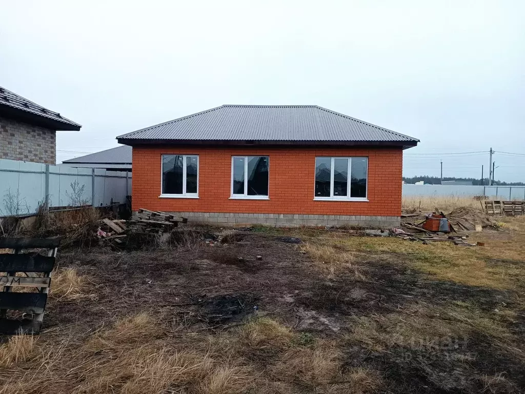 Дом в Ульяновская область, Чердаклинский район, Мирновское с/пос, с. ... - Фото 2