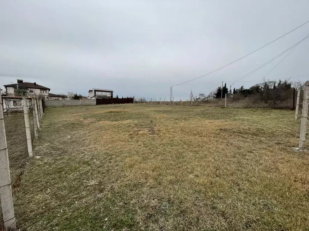 Участок в Севастополь ул. Петра Рогачева, 44 (9.0 сот.) - Фото 1