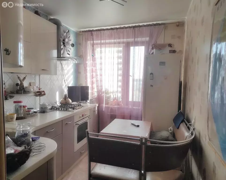 2-комнатная квартира: Саратов, Пензенская улица, 35 (50 м) - Фото 0