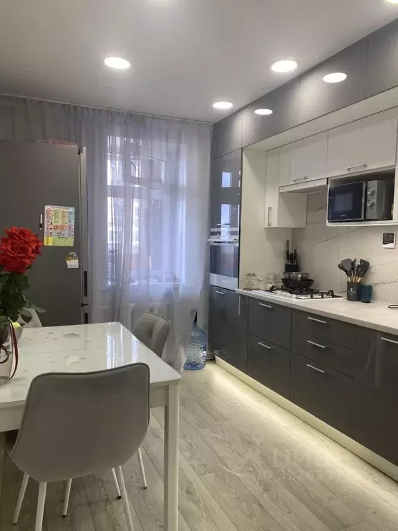 2-к кв. Татарстан, Альметьевск ул. Юнуса Аминова, 6 (54.0 м) - Фото 2