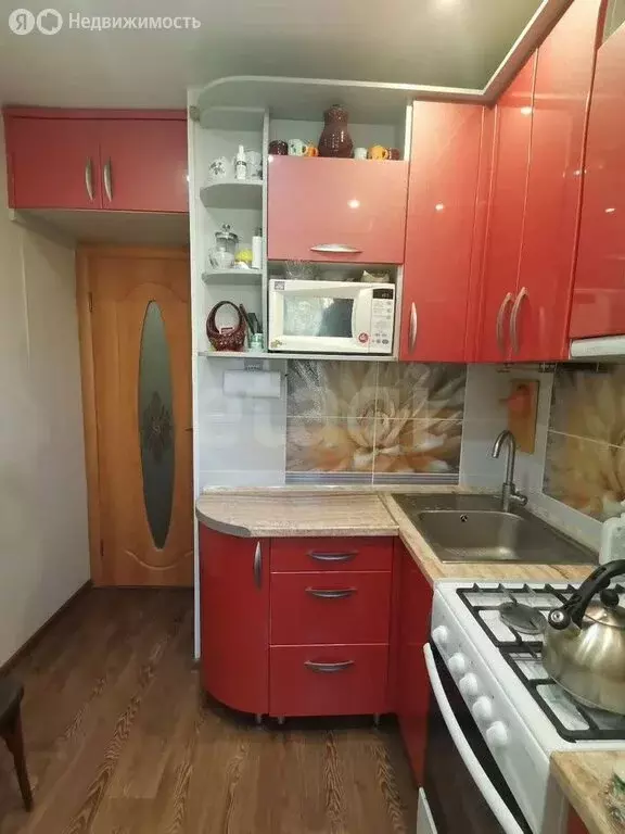 3-комнатная квартира: Барнаул, улица Георгия Исакова, 233 (47.2 м) - Фото 1