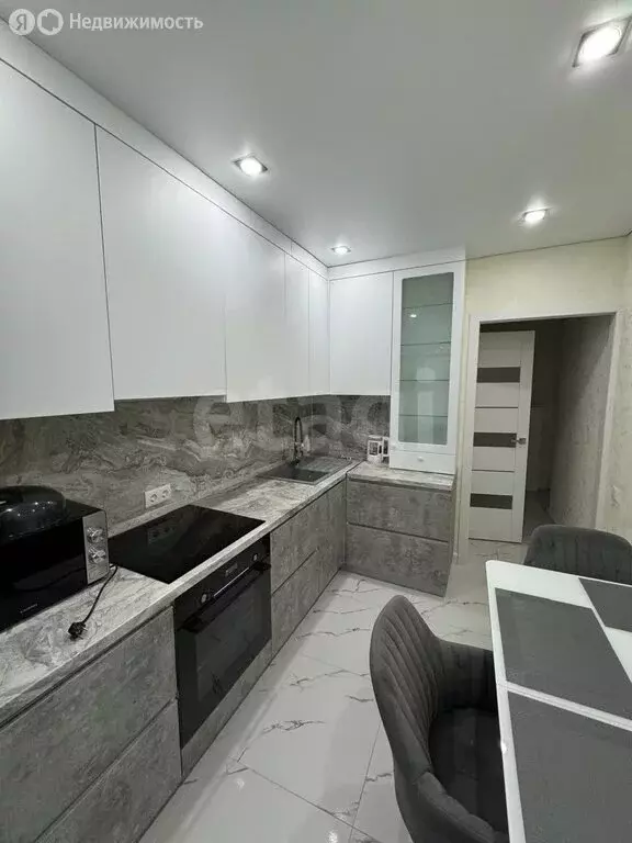 3-комнатная квартира: Тюмень, Олимпийская улица, 49 (63 м) - Фото 1