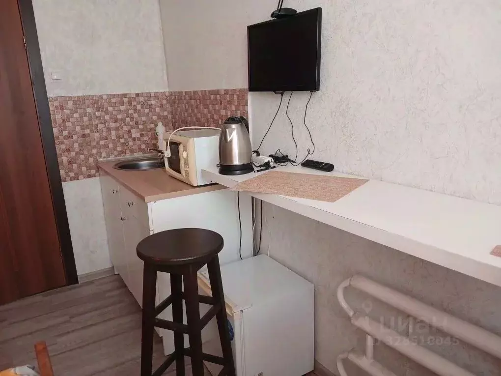 1-к кв. Омская область, Омск просп. Космический, 18Б (16.0 м) - Фото 1