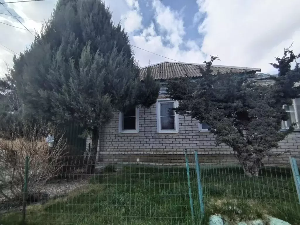 Дом в Волгоградская область, Волгоград Житкурская ул., 63 (62 м) - Фото 2