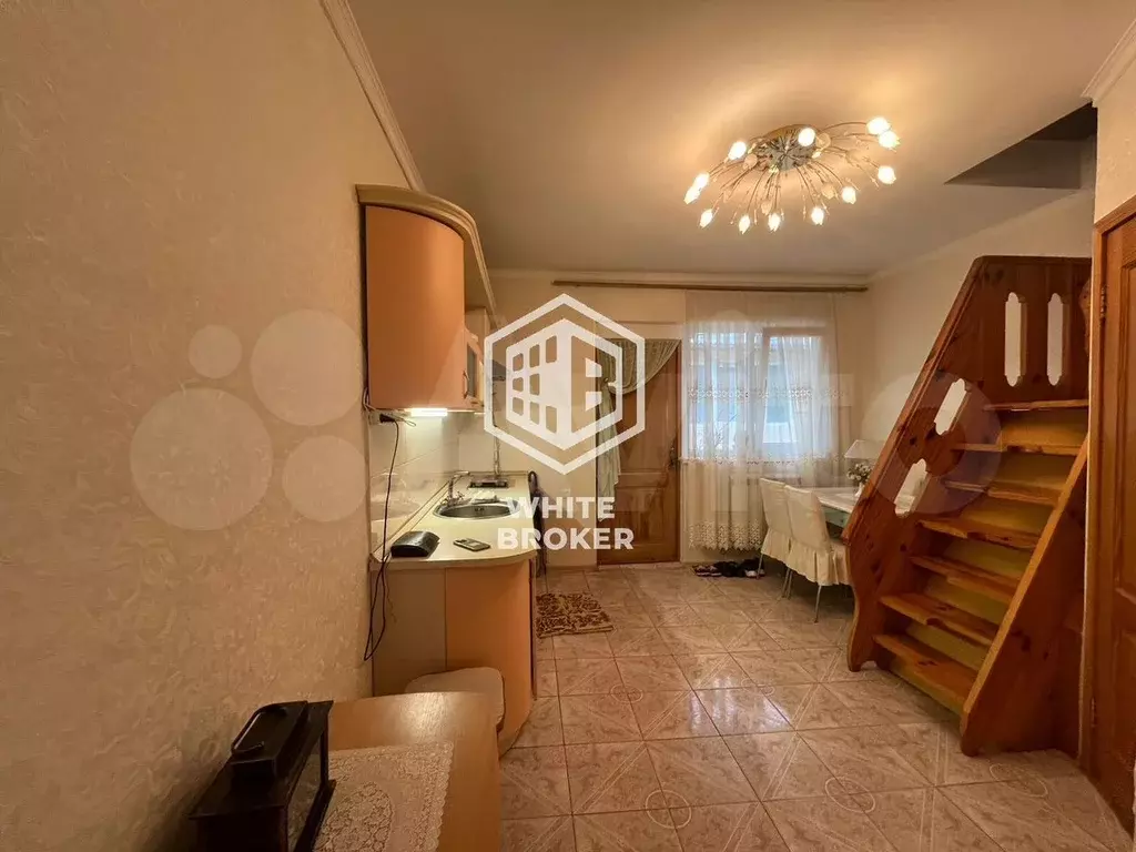 3-к. квартира, 73,6 м, 2/3 эт. - Фото 1