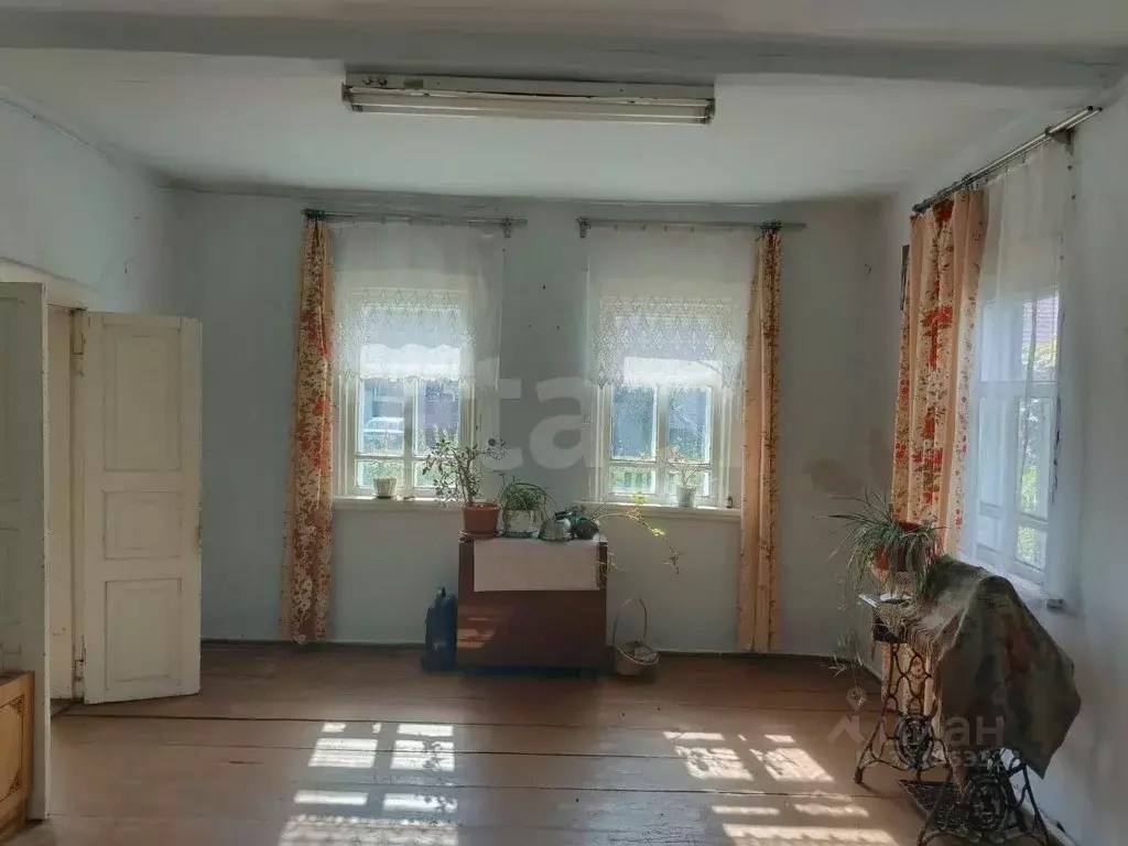 Дом в Челябинская область, Пласт ул. Мамина-Сибиряка, 47 (65 м) - Фото 1