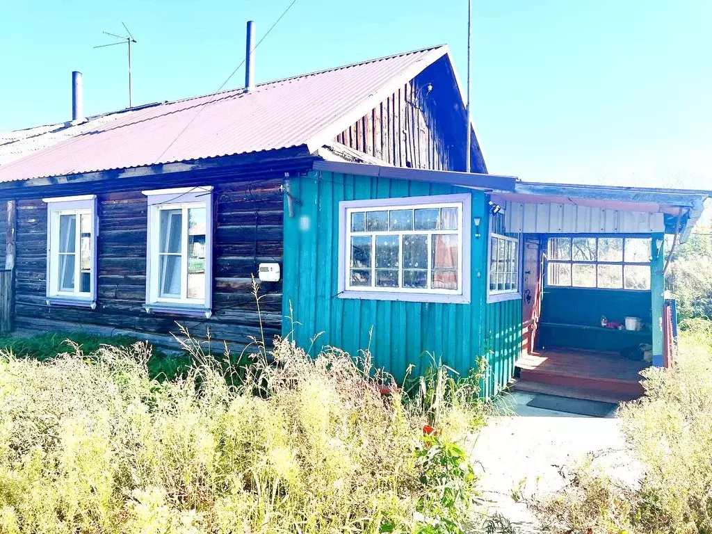 Дом в Алтайский край, Бийский район, пос. Усть-Катунь Набережная ул. ... - Фото 1